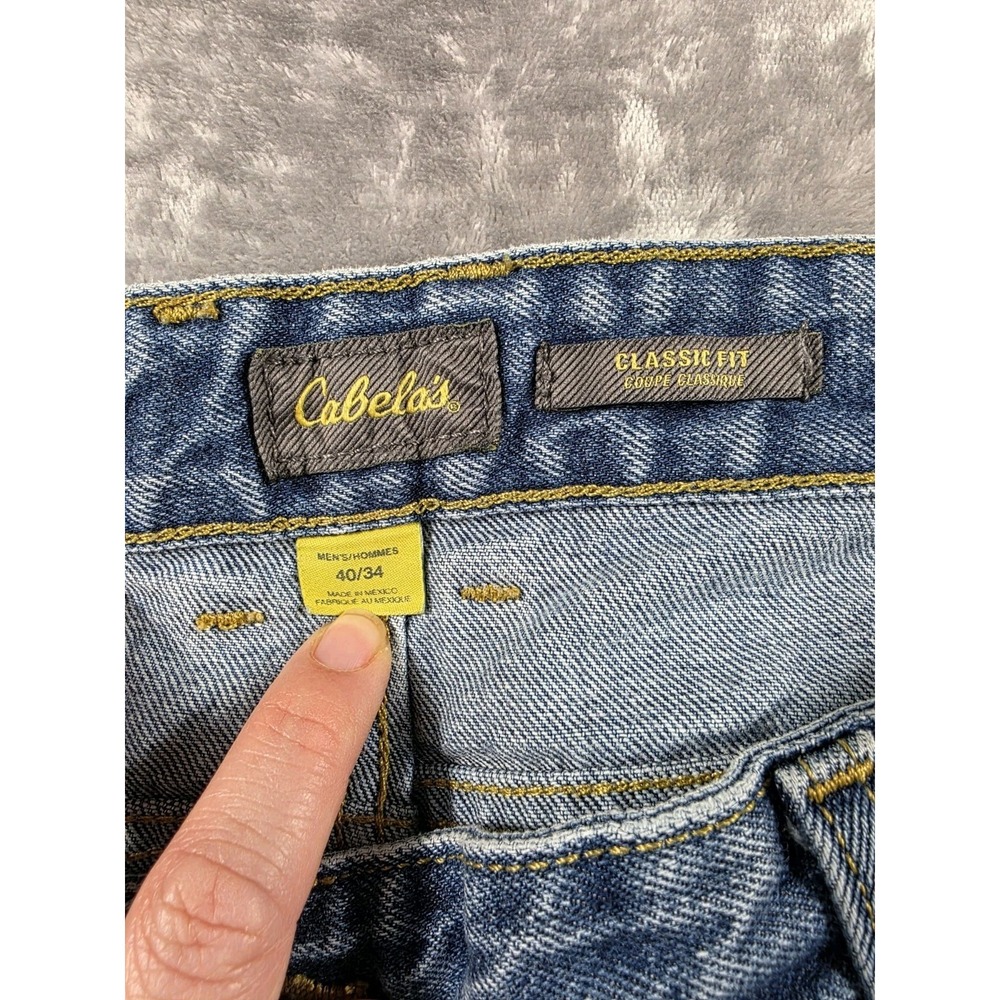 Cabela's Men's Classic Fit Jeans Size 40x34‎ Straight Leg Jeans Blue Denim - Picture 4 of 6